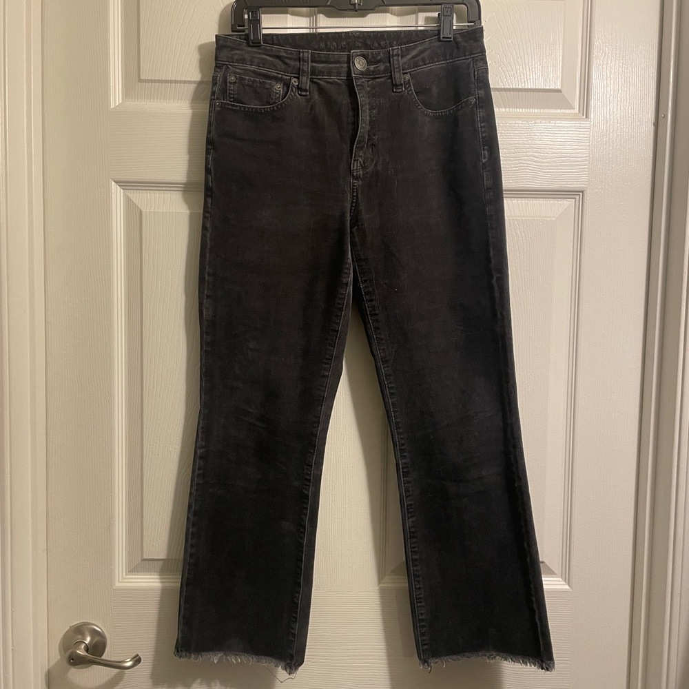 American Eagle High Rise Black Corduroy Stretch Size 6
